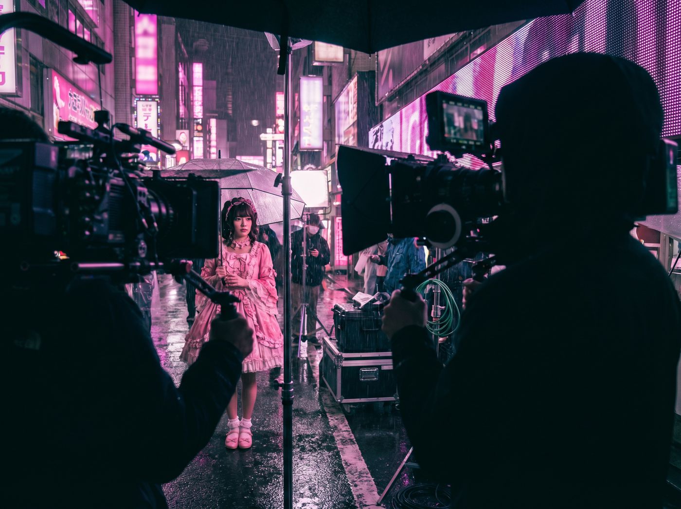 国产一区 美少女写真视频《霓虹雨夜》4K封面